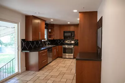 5139 S 1150 W, Riverdale, UT 84405 - Photo 7