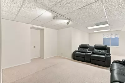 246 W 925 N, Bountiful, UT 84010 - Photo 23