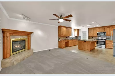 346 N 360 E, Orem, UT 84057 - Photo 13