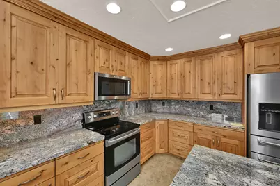 346 N 360 E, Orem, UT 84057 - Photo 15