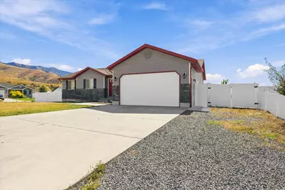 710 E 720 N, Smithfield, UT 84335 - Photo 43