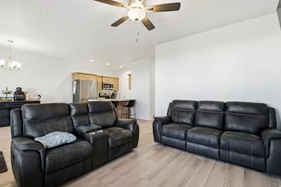 5113 E Lakefield Dr, Eagle Mountain, UT 84005 - Photo 7