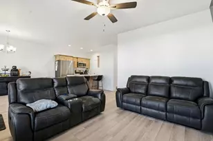 5113 E Lakefield Dr, Eagle Mountain, UT 84005 - Photo 7