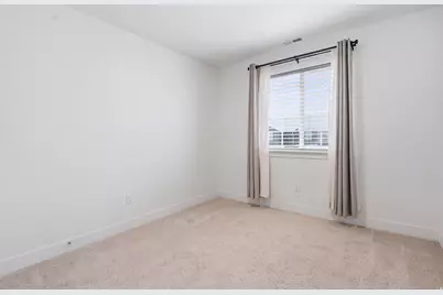 5113 E Lakefield Dr, Eagle Mountain, UT 84005 - Photo 23