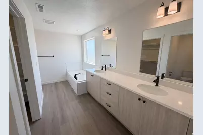 1063 N Summit View Dr, Harrisville, UT 84404 - Photo 7