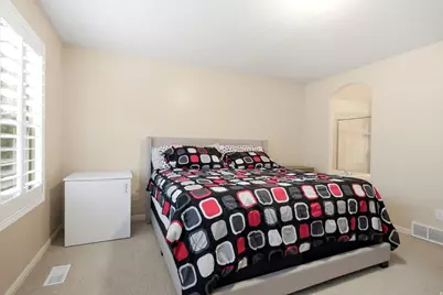 8156 S Bear Lake Ct, West Jordan, UT 84081 - Photo 33