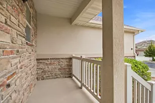 8156 S Bear Lake Ct, West Jordan, UT 84081 - Photo 11