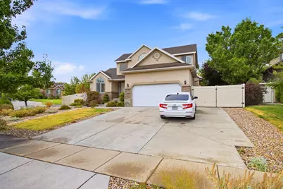 8156 S Bear Lake Ct, West Jordan, UT 84081 - Photo 5