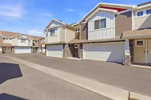 260 W 40 N, Hyrum, UT 84319 - Photo 3