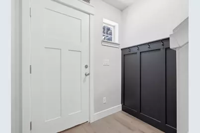 260 W 40 N, Hyrum, UT 84319 - Photo 5