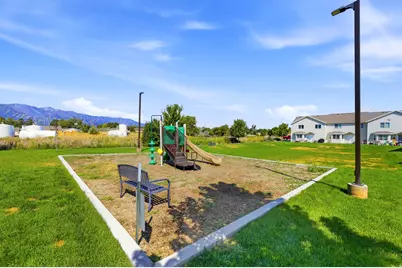 260 W 40 N, Hyrum, UT 84319 - Photo 33