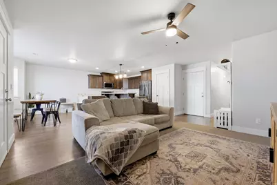 260 W 40 N, Hyrum, UT 84319 - Photo 11