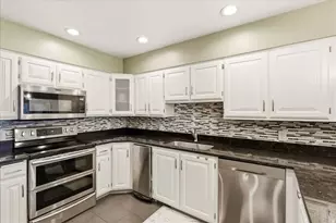 1334 Ridgewood Ln, Bountiful, UT 84010 - Photo 11