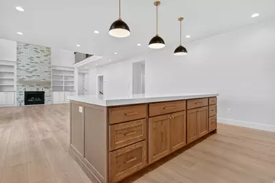 890 N Whipple Dr, Lehi, UT 84043 - Photo 9