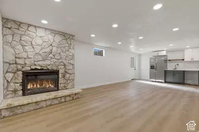 1358 E Maplewood Dr, Murray, UT 84121 - Photo 15