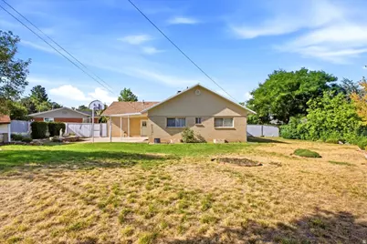 3669 S Kimbary Cir, Salt Lake City, UT 84109 - Photo 31