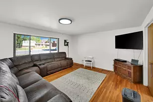 6312 S 560 E, Murray, UT 84107 - Photo 3