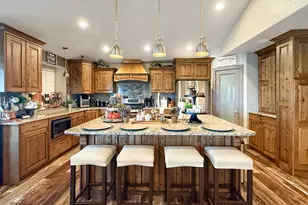 4863 Jacquelyn Park Ln, Taylor, UT 84401 - Photo 9