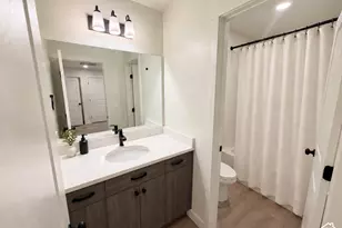 1053 N Summit View Dr, Harrisville, UT 84404 - Photo 13