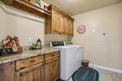 482 Hyde Park Ln, Kaysville, UT 84037 - Photo 11