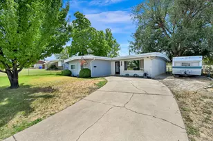 217 W 1425 N, Sunset, UT 84015 - Photo 3