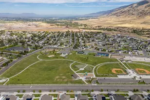 413 S 1250 E, Hyrum, UT 84319 - Photo 17