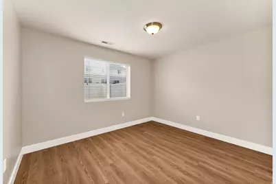 413 S 1250 E, Hyrum, UT 84319 - Photo 9