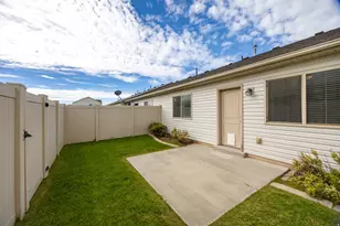 413 S 1250 E, Hyrum, UT 84319 - Photo 11