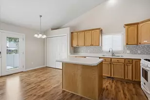 271 W 1825 N, North Ogden, UT 84414 - Photo 11