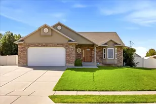 271 W 1825 N, North Ogden, UT 84414 - Photo 1