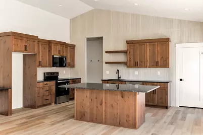 642 E 250 N, Providence, UT 84332 - Photo 5