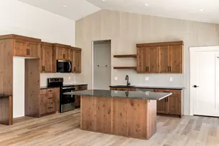 642 E 250 N, Providence, UT 84332 - Photo 5