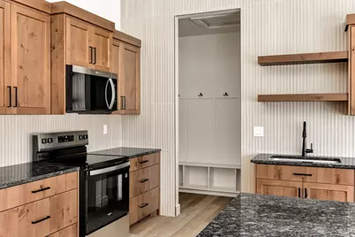 642 E 250 N, Providence, UT 84332 - Photo 9