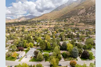 4909 S Naniloa Dr, Holladay, UT 84117 - Photo 31