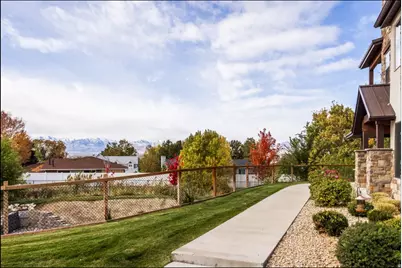 252 E Sandy Sage Way, Sandy, UT 84070 - Photo 3