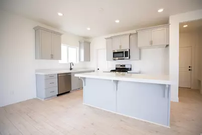 477 E 550 N #32, Salem, UT 84653 - Photo 5