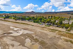 385 E 2000 St S, Garden City, UT 84028 - Photo 9
