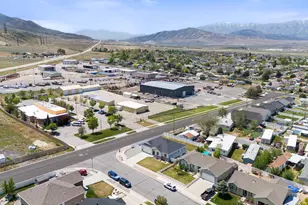 886 S Cambridge Cir E, Tooele, UT 84074 - Photo 37
