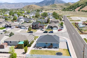 886 S Cambridge Cir E, Tooele, UT 84074 - Photo 39