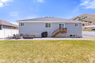 886 S Cambridge Cir E, Tooele, UT 84074 - Photo 31