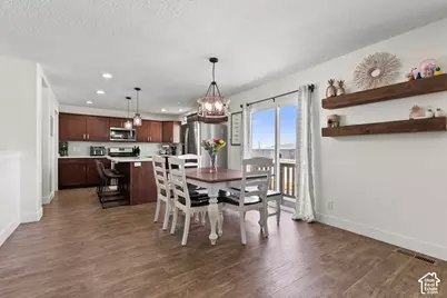 886 S Cambridge Cir E, Tooele, UT 84074 - Photo 7