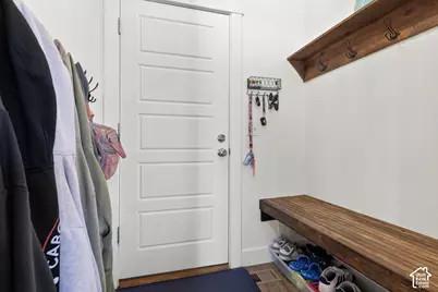 886 S Cambridge Cir E, Tooele, UT 84074 - Photo 11