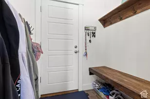 886 S Cambridge Cir E, Tooele, UT 84074 - Photo 11