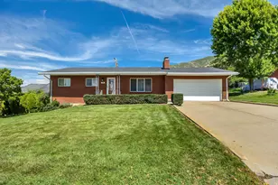 539 E 250 N, Centerville, UT 84014 - Photo 1