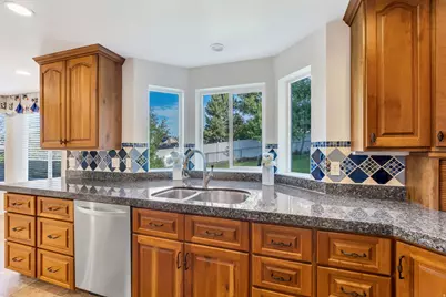 875 E 400 N, Lindon, UT 84042 - Photo 15