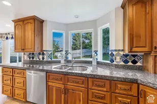 875 E 400 N, Lindon, UT 84042 - Photo 15