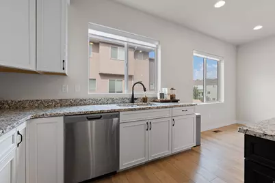 15073 S Reins Way, Bluffdale, UT 84065 - Photo 13