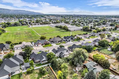 139 Canyon Breeze Dr, Centerville, UT 84014 - Photo 61