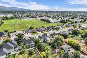 139 Canyon Breeze Dr, Centerville, UT 84014 - Photo 61