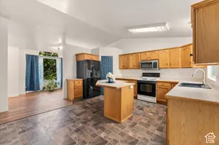 1598 N 2530 W, Clinton, UT 84015 - Photo 9